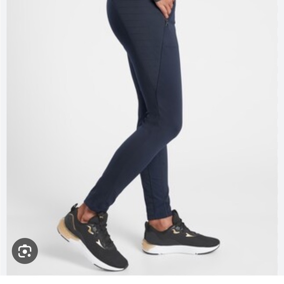 Athleta peak fleece tight - Picture 2 of 13